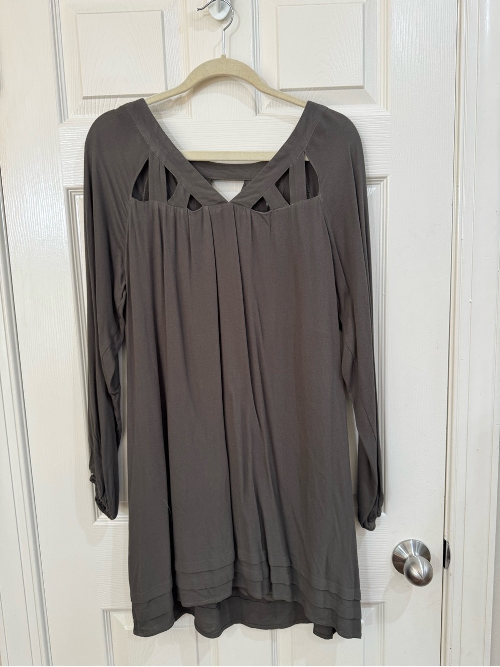 entro Taupe Olive Green Long-Sleeve Dress with Ladder Cutout Yoke